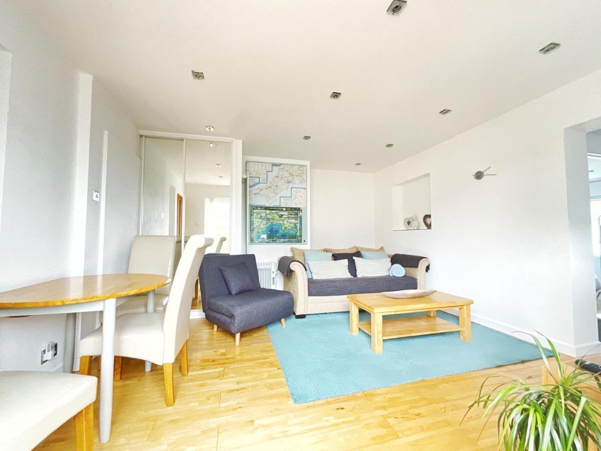 סנט אוסטל White Eden - Explore Cornwall From A Comfy Central Appartment מראה חיצוני תמונה